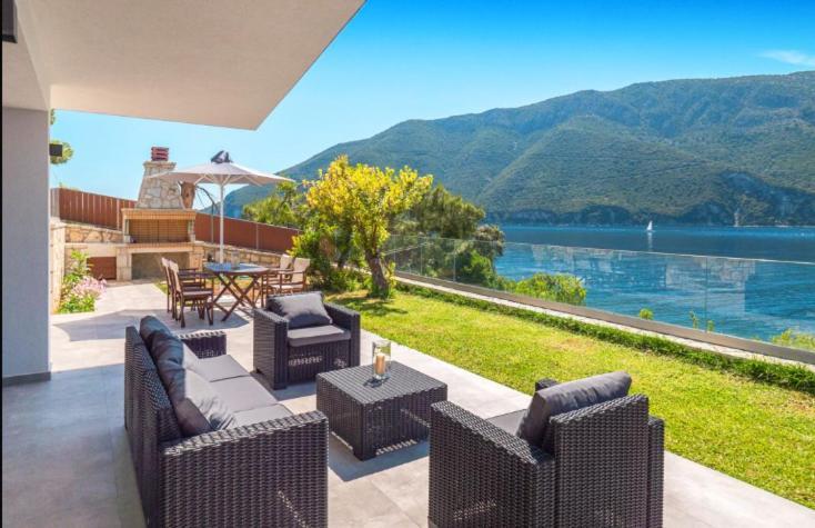 Mr Grey Luxury Villa Spartokhorion Exterior photo